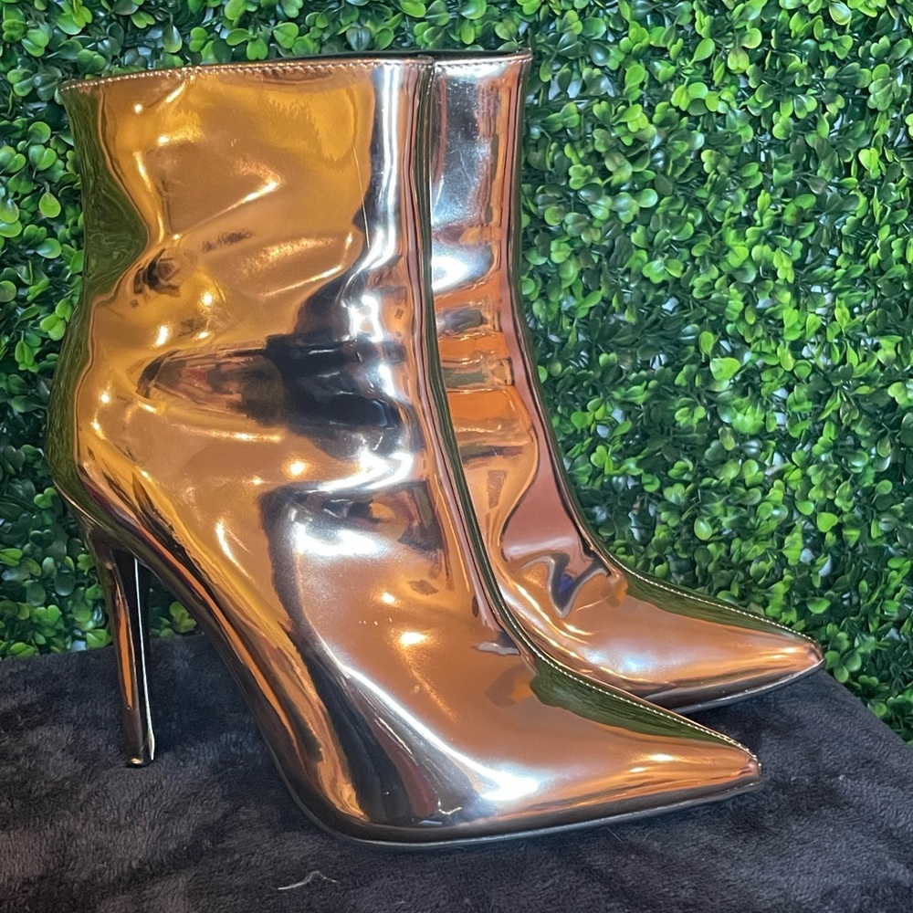 Metallic Rose Gold High Heeled Booties Boots 6.5